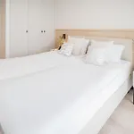 شقة Zatoka Elite4rent Z Widokiem Na Jezioro I Przestronnymi Tarasami