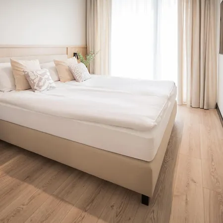 Zatoka Elite4rent Z Widokiem Na Jezioro I Przestronnymi Tarasami 奥尔什丁