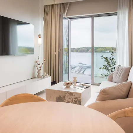 Zatoka Elite4rent Z Panoramicznym Widokiem Na Jezioro I Przestronnymi Tarasami דירה אולז'טין