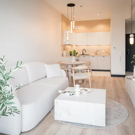 Zatoka Elite4rent Z Widokiem Na Jezioro I Przestronnymi Tarasami * 奥尔什丁