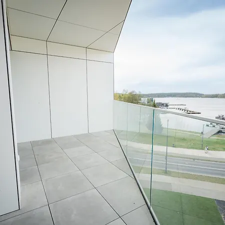 Zatoka Elite4rent Z Panoramicznym Widokiem Na Jezioro I Przestronnymi Tarasami אולז'טין