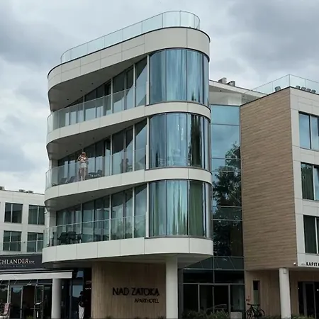 Zatoka Elite4rent Z Widokiem Na Jezioro I Przestronnymi Tarasami *