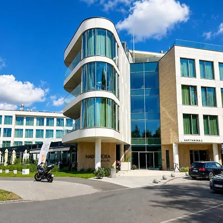 Zatoka Elite4rent Z Panoramicznym Widokiem Na Jezioro I Przestronnymi Tarasami