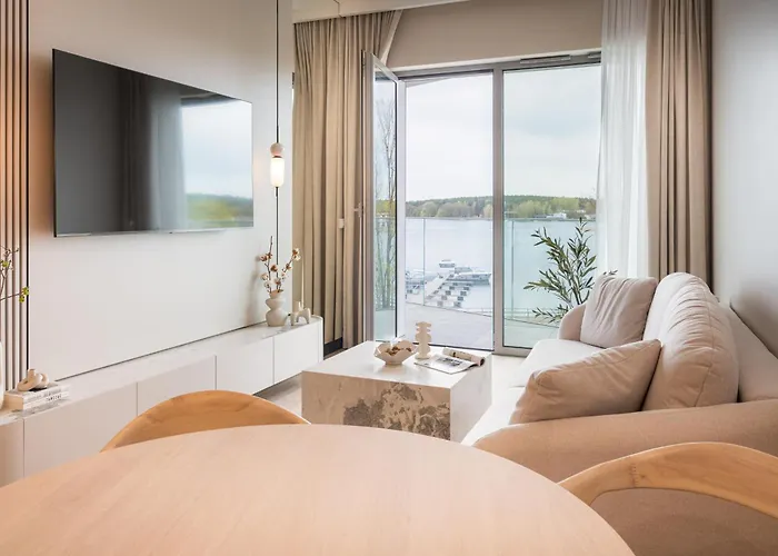 Zatoka Elite4rent Z Widokiem Na Jezioro I Przestronnymi Tarasami Διαμέρισμα Όλστυν