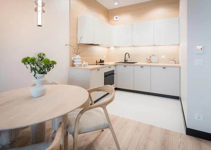 Zatoka Elite4rent Z Widokiem Na Jezioro I Przestronnymi Tarasami *