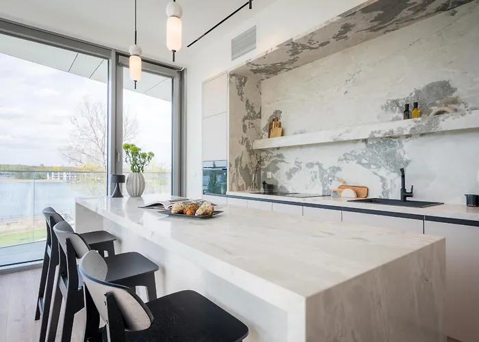 Zatoka Elite4rent Z Widokiem Na Jezioro I Przestronnymi Tarasami Διαμέρισμα