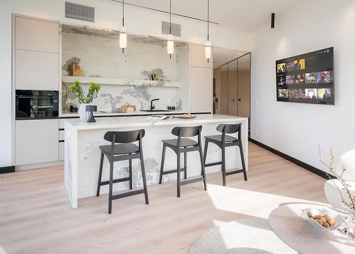 Zatoka Elite4rent Z Widokiem Na Jezioro I Przestronnymi Tarasami Διαμέρισμα